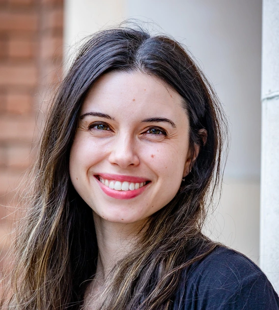 Ruth Holladay Headshot